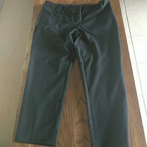 Limited 4P cropped black pants